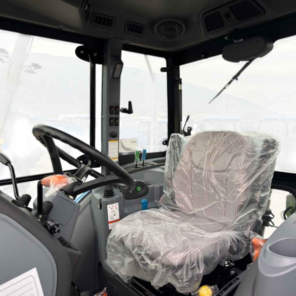 Tractor U60 MT CAB NON EU – imagine 4